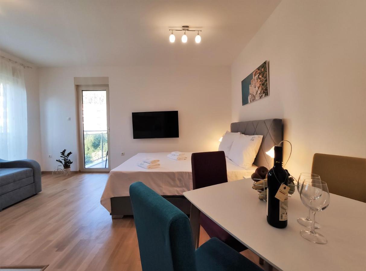 Kala Rooms & Suites Будва Екстер'єр фото