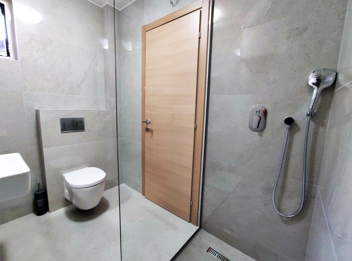 Kala Rooms & Suites Будва Екстер'єр фото