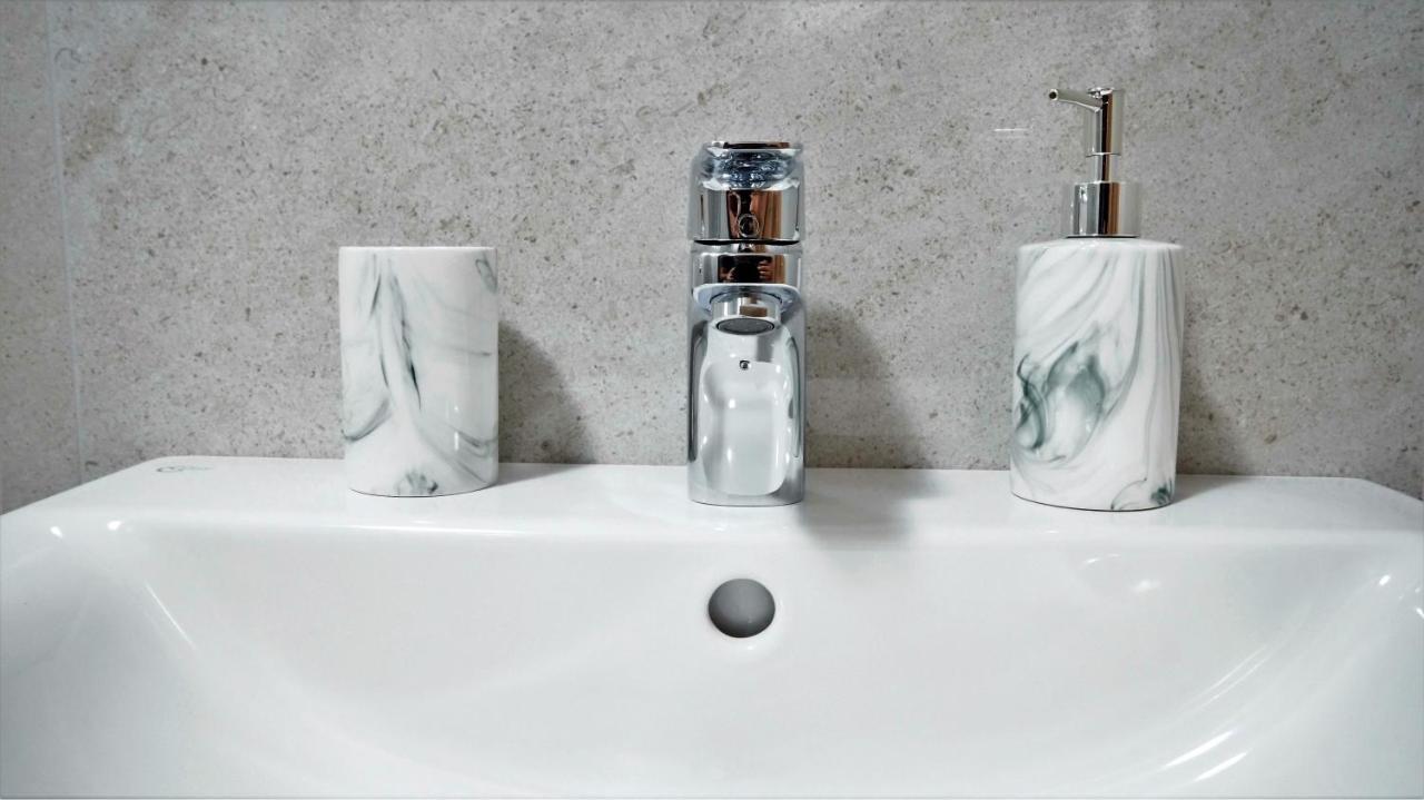 Kala Rooms & Suites Будва Екстер'єр фото